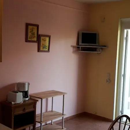 Apartman Ema *